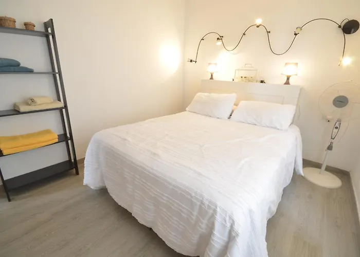 Sunny Corner * بويرتو ذيل كارمين